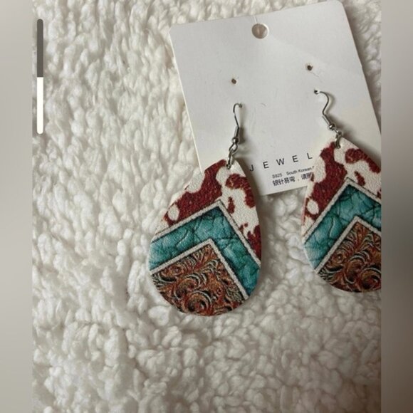 Western Earrings Bundle - Picture 4 of 5